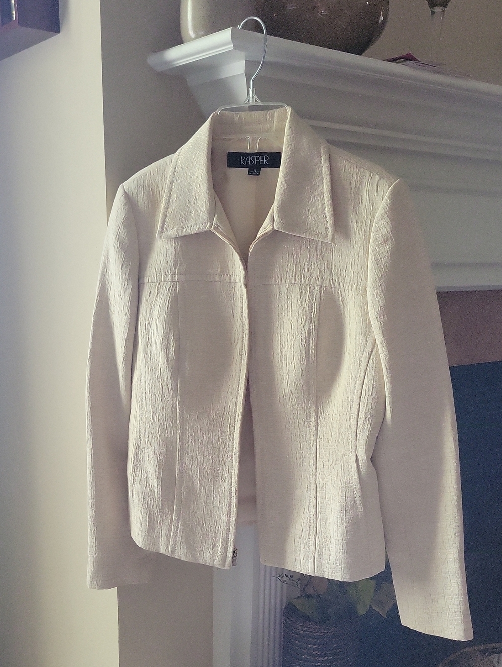 Kasper Cream Textured Zip-Front Jacket